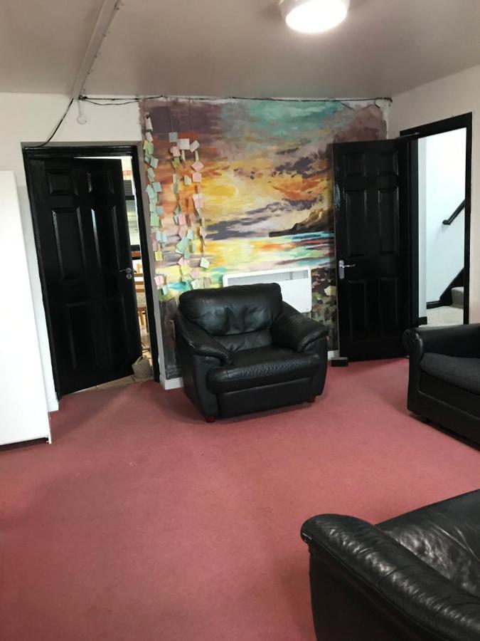 Finn Mccools Giants Causeway Hostel Bushmills Bagian luar foto