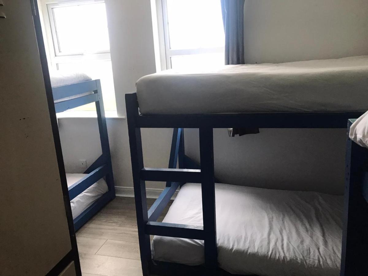 Finn Mccools Giants Causeway Hostel Bushmills Bagian luar foto