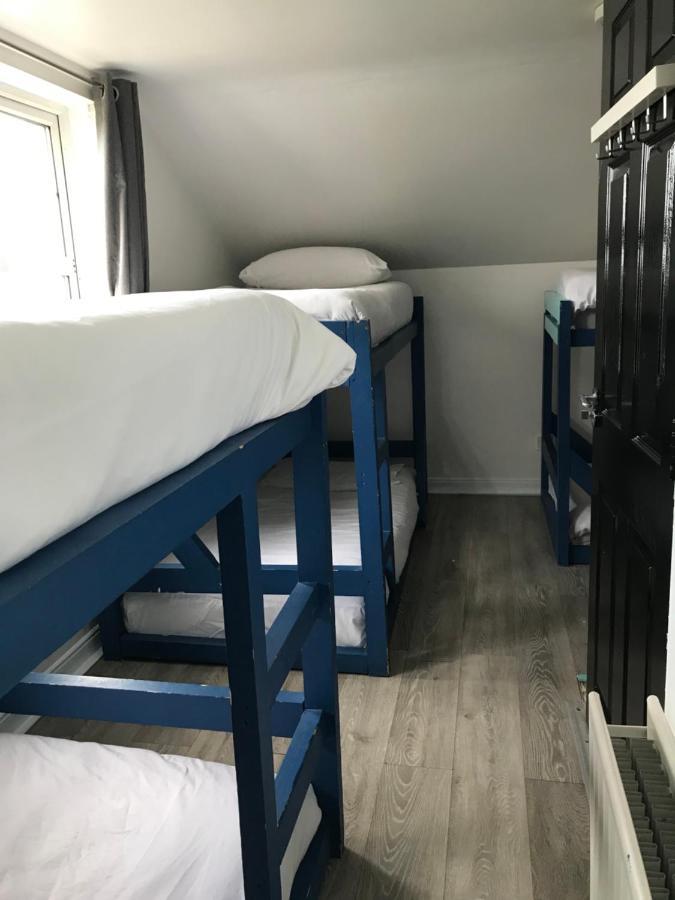 Finn Mccools Giants Causeway Hostel Bushmills Bagian luar foto