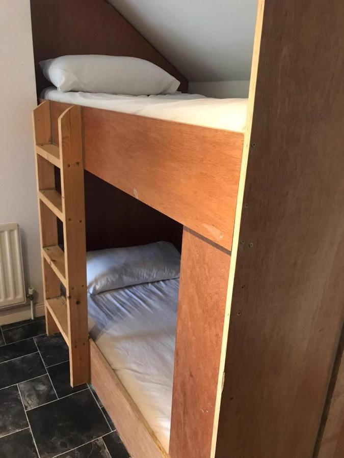 Finn Mccools Giants Causeway Hostel Bushmills Bagian luar foto